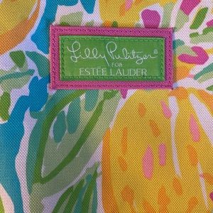 Brand NEW Lilly Pulitzer for Estée Lauder Bag